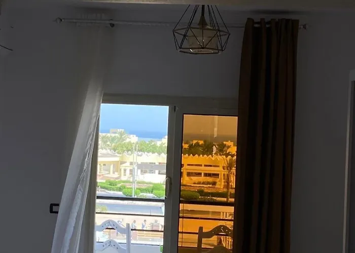 Royal Sea View Apartman *